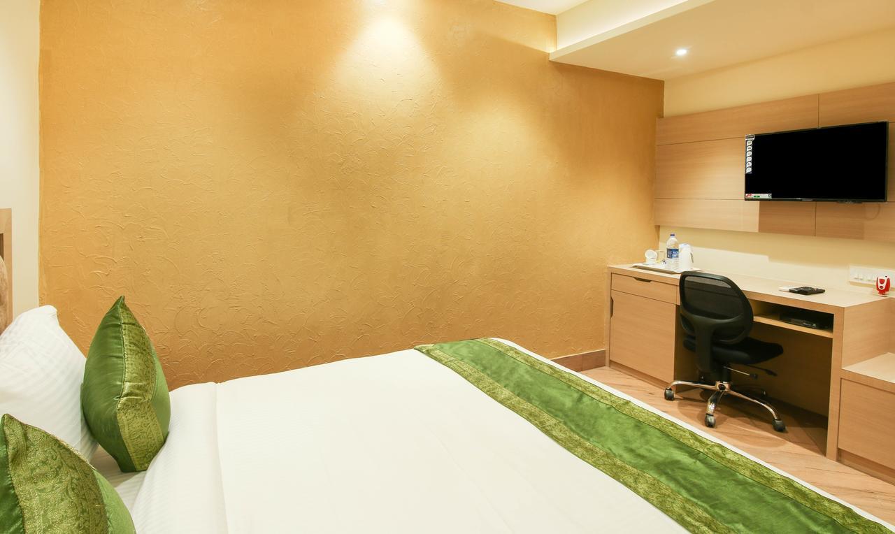 Treebo Trend Hoops Hotel Calcutta Buitenkant foto
